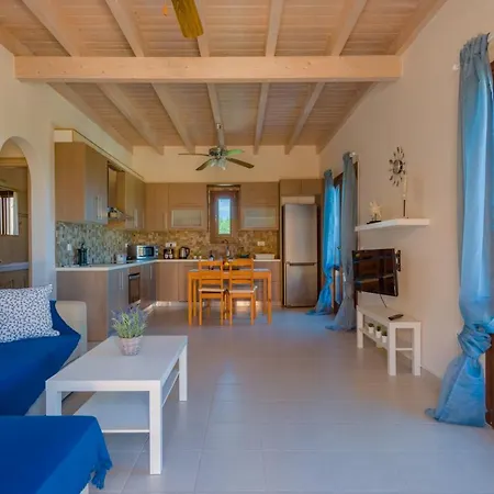 Hébergement de vacances Brand New: Romantic Sea And Sunset View House Mánganos
