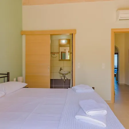 Hébergement de vacances Brand New: Romantic Sea And Sunset View House *